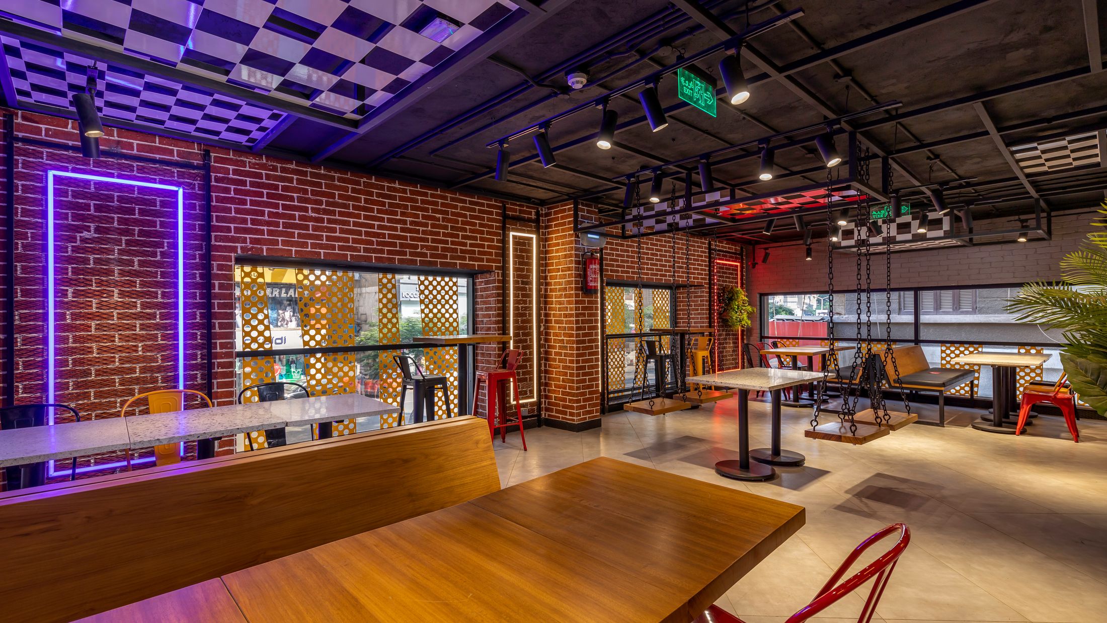Kansas Fried Chicken — Mohndssien — Xforms Studio