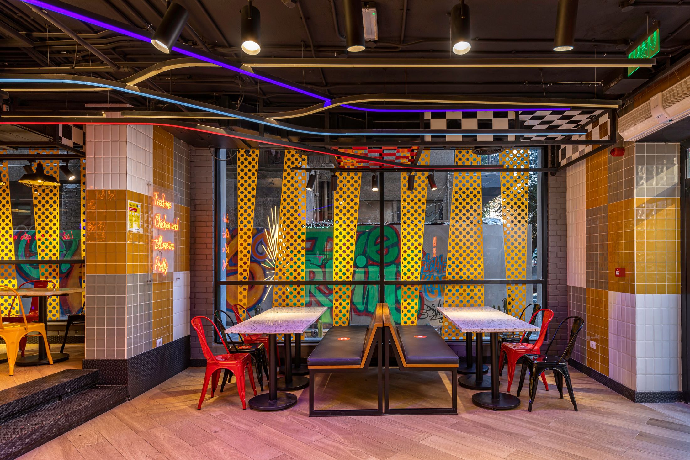 Kansas Fried Chicken — Mohndssien — Xforms Studio