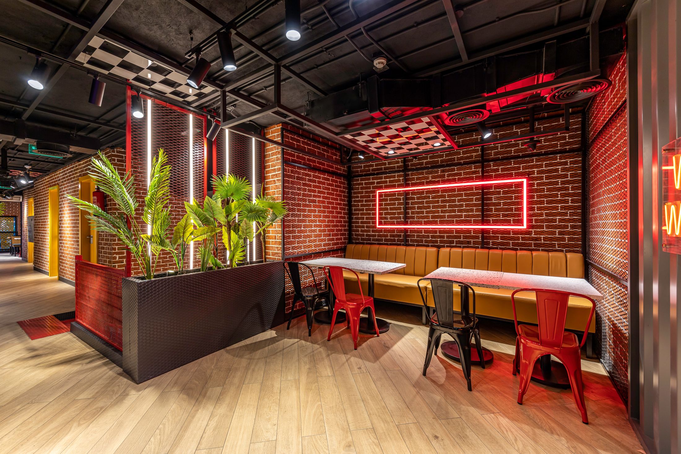 Kansas Fried Chicken — Mohndssien — Xforms Studio